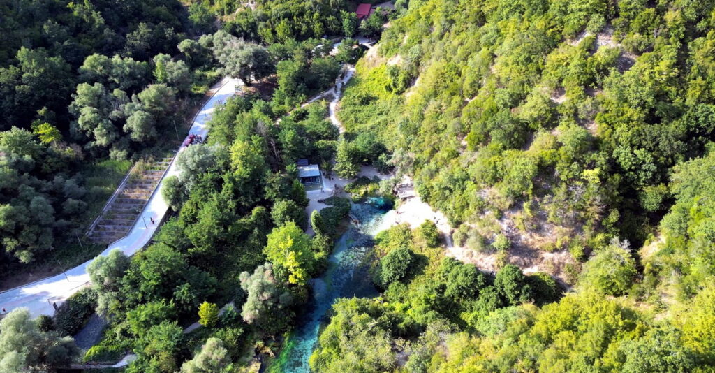 Blue Eye, Albanien