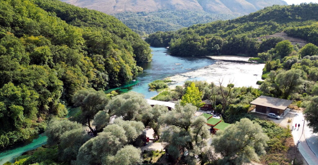 Blue Eye, Albanien